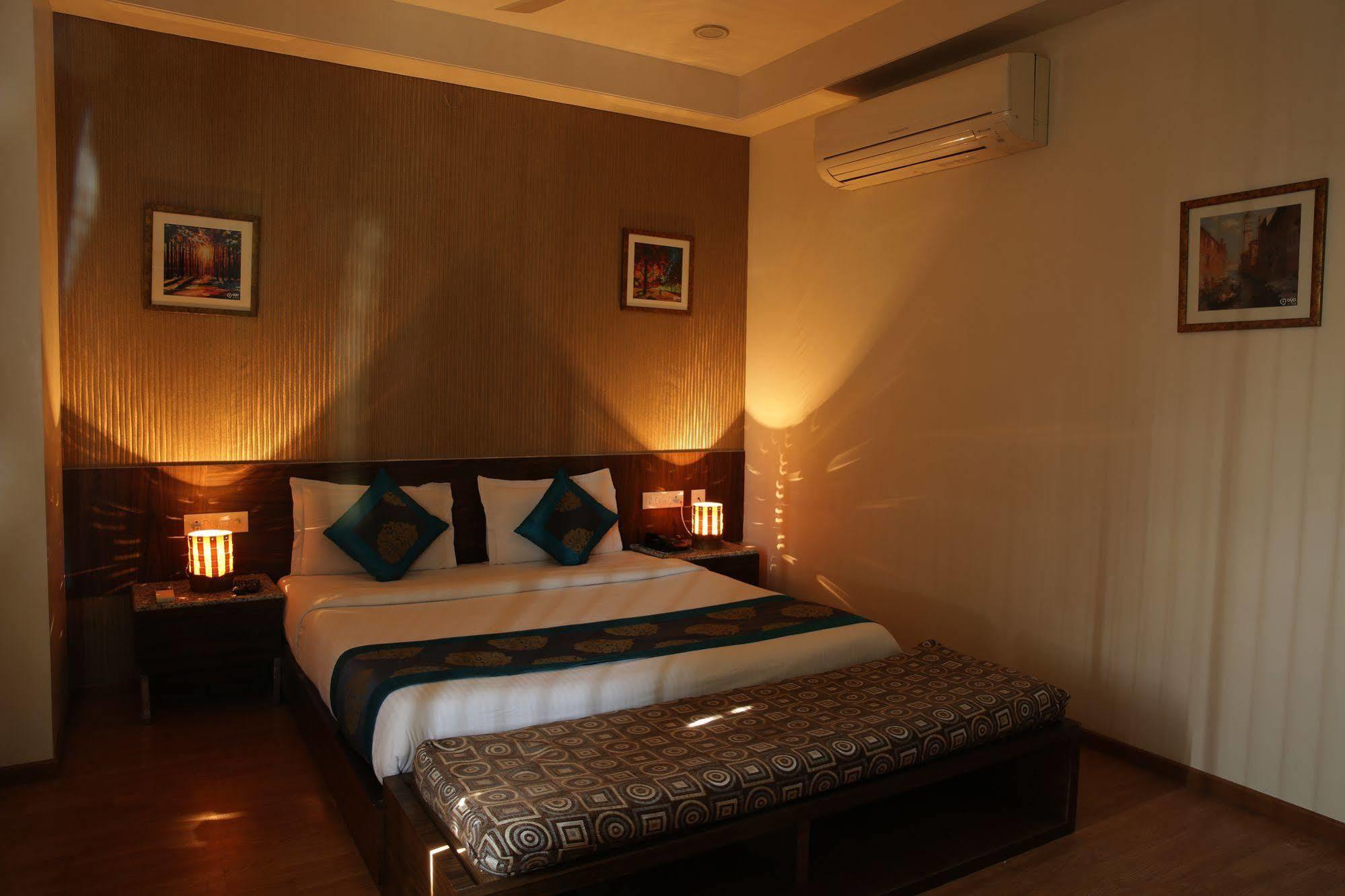 โฮเต็ล ฮาร์ช พาราไดซ์ Hotel ชัยปุระ ภายนอก รูปภาพ